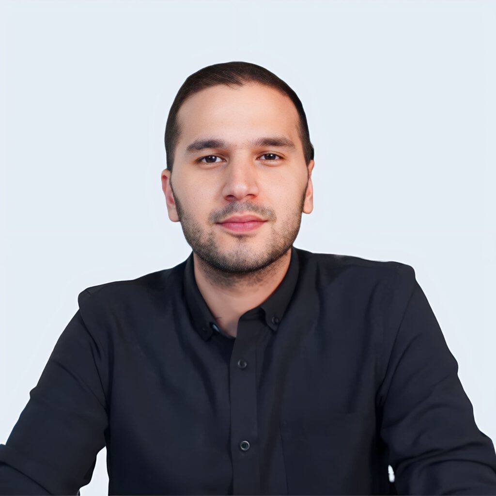 هومن فرهومند